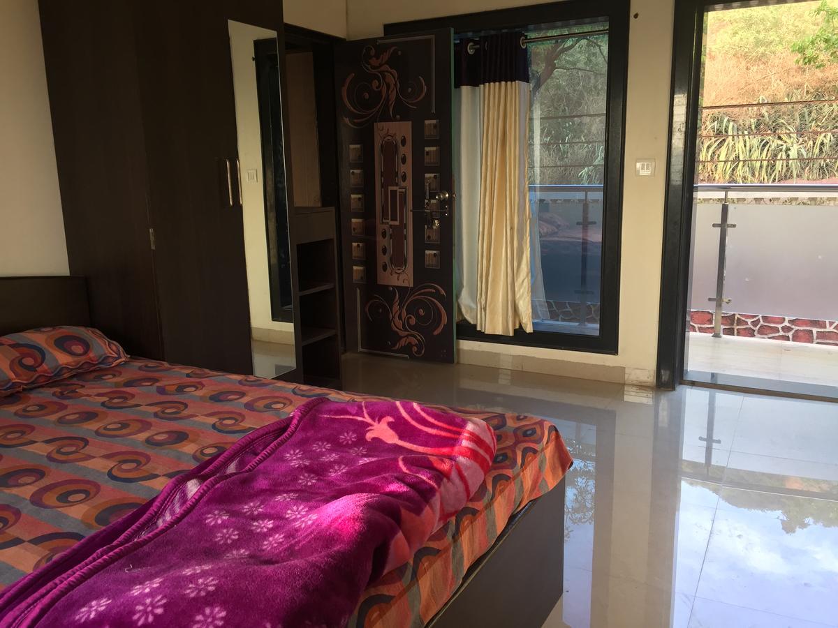 Malhar Bungalow 潘奇加尼 外观 照片