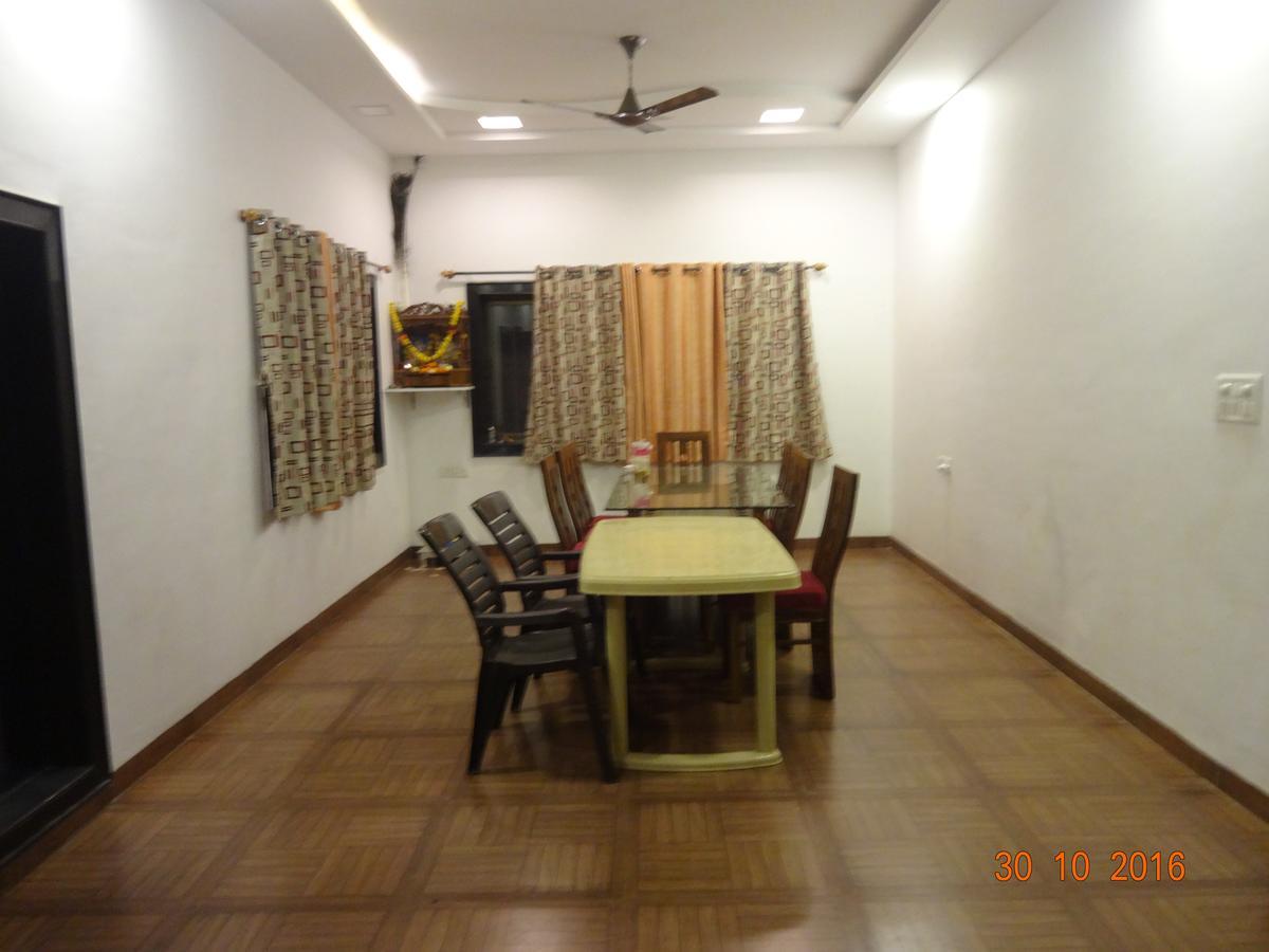 Malhar Bungalow 潘奇加尼 外观 照片