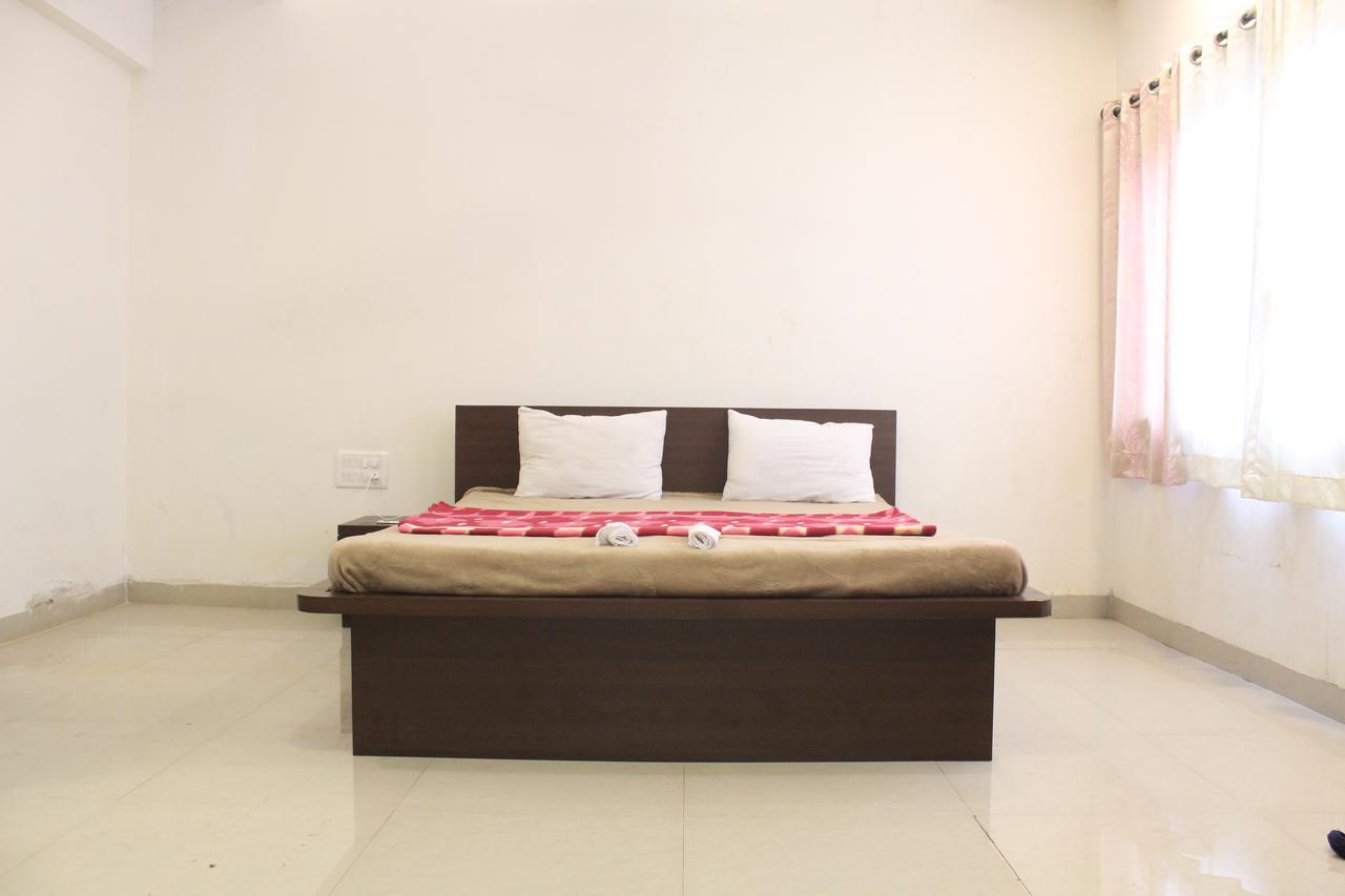 Malhar Bungalow 潘奇加尼 外观 照片