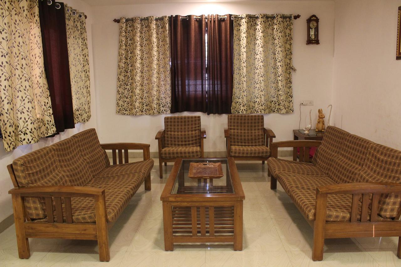 Malhar Bungalow 潘奇加尼 外观 照片