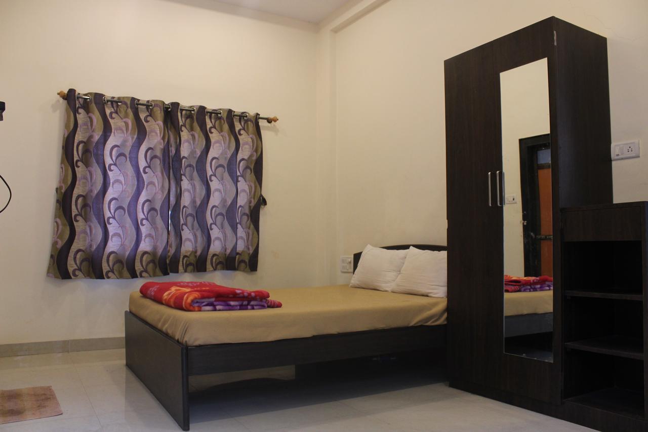 Malhar Bungalow 潘奇加尼 外观 照片